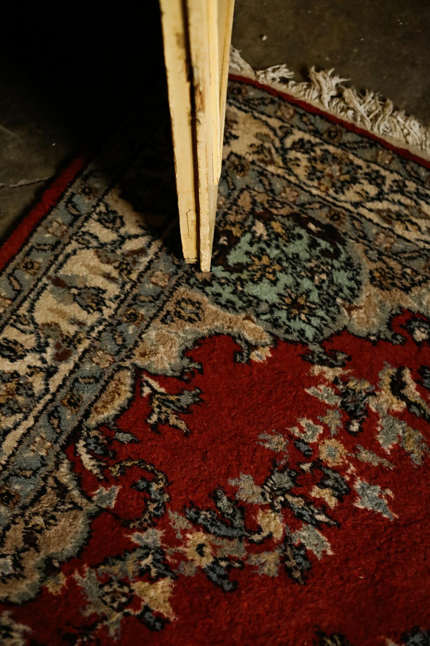 Classic Red Medallion